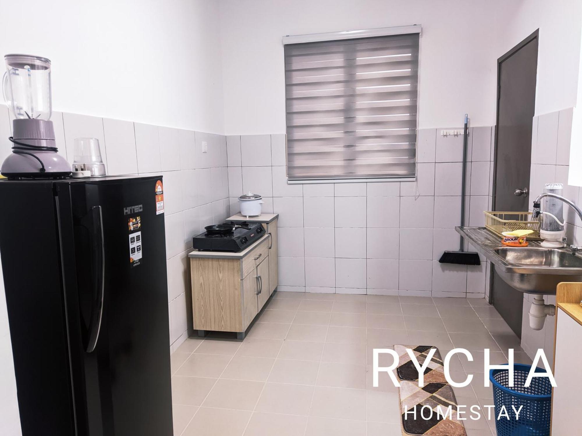 Rycha A Famosa Near Waterpark Kampong Pulau Sebang